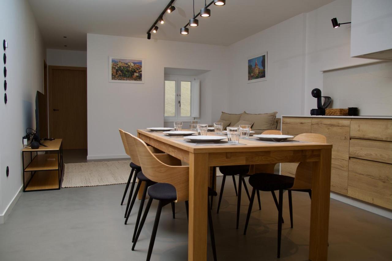 Suite 101 - 2 Bedroom Suite At Amando Perez Suites Ribadeo Εξωτερικό φωτογραφία
